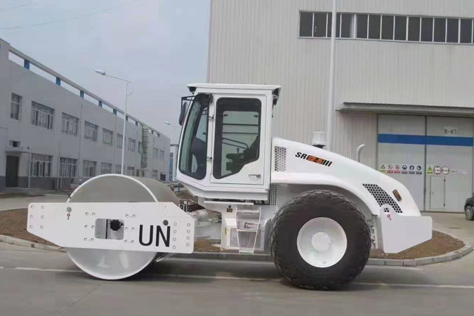 世界有我，山推助力聯(lián)合國(guó)維和任務(wù)。